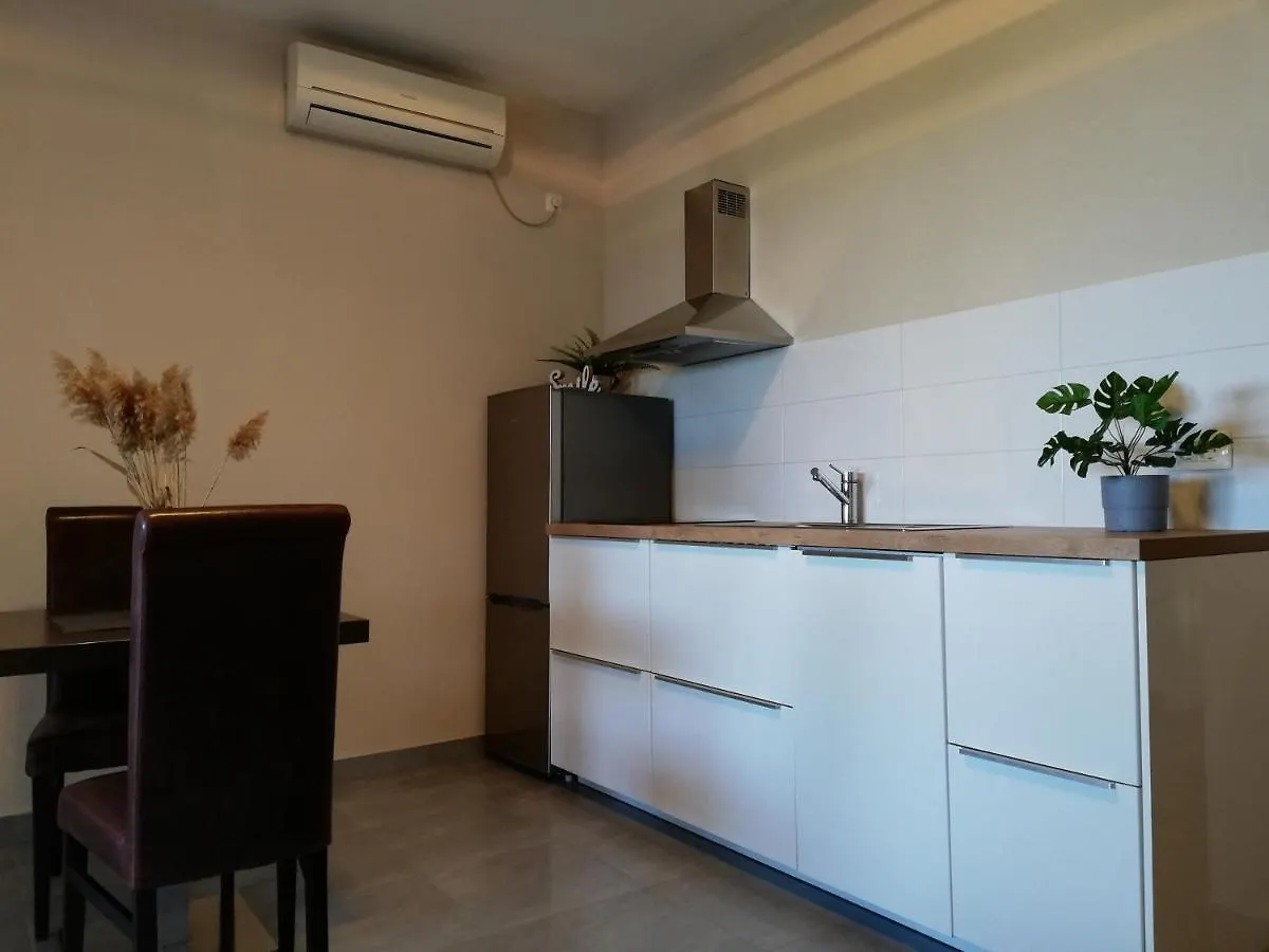 Apartment 4 Molindrio Porec